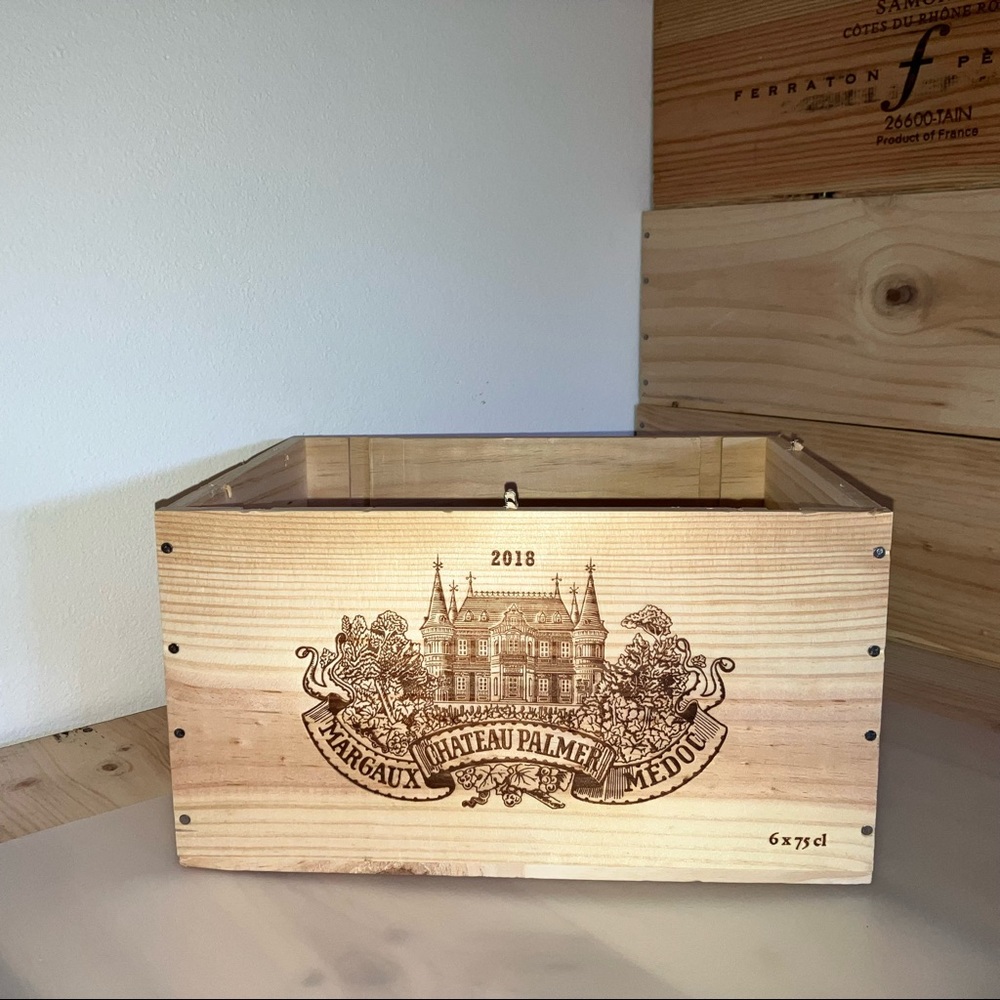 Wine crate, wood crate, wooden wine crate
